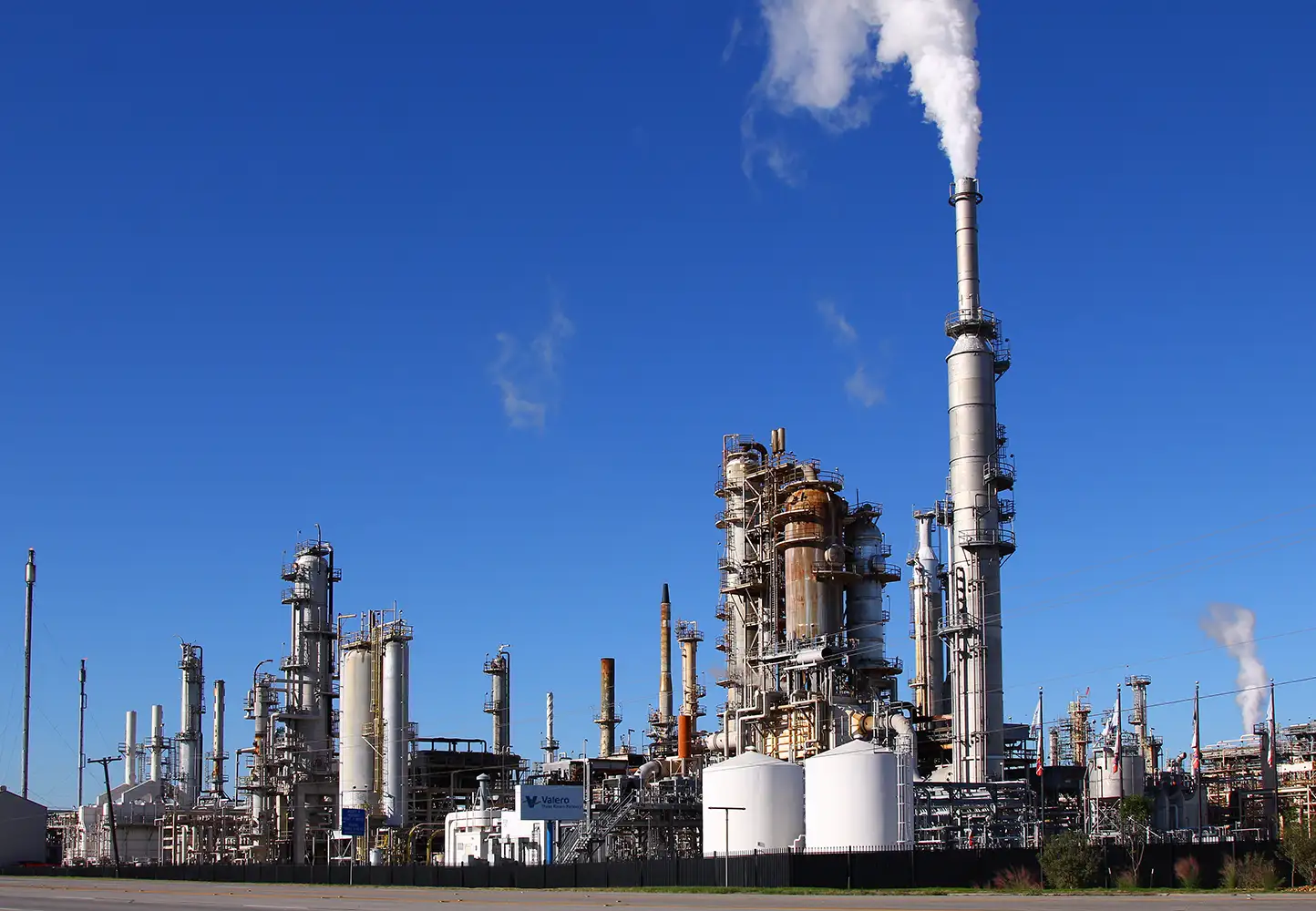 Oil refinery and petroleum industry technical support
